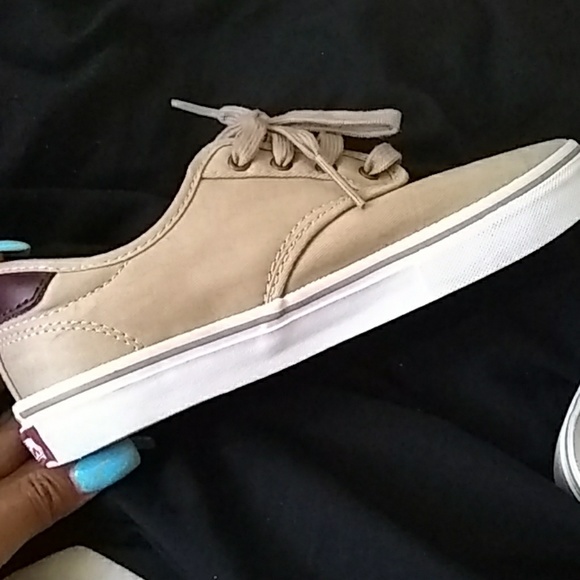 Kids Vans shoe 4y - Picture 2 of 3